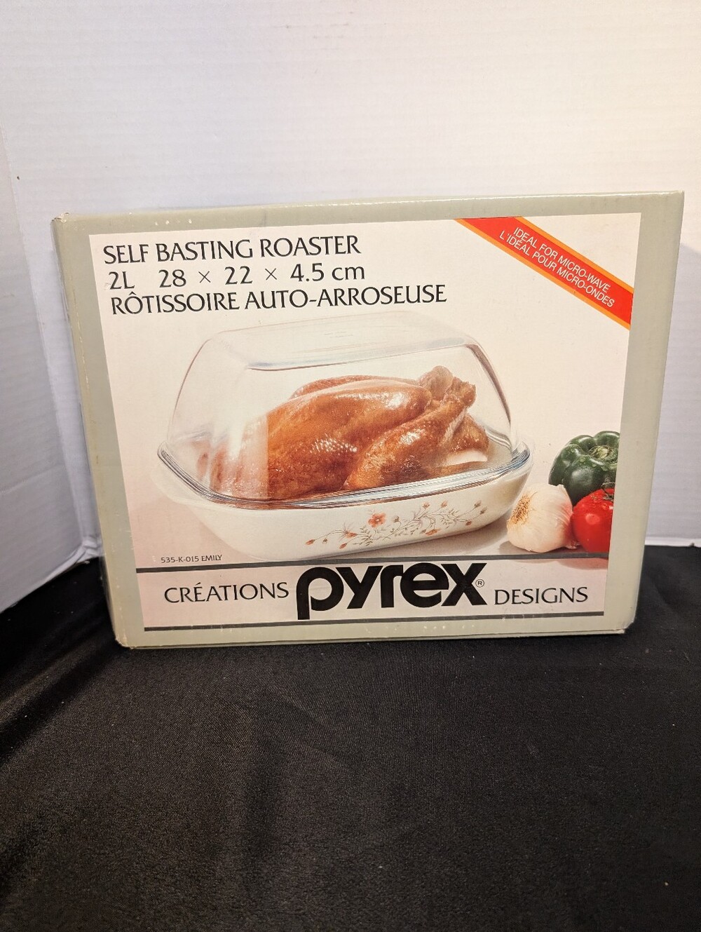 New In Box Pyrex Designs Emily Spring Garden Glass Dome Covered Self Roaster